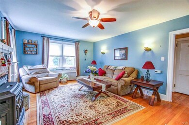 304 E Church St, Sellersville, PA 18960 - photo 3