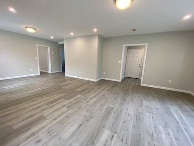 67 Richmond Ave unit 2, Worcester, MA 01602 - photo 5