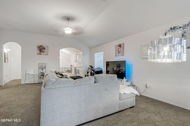 5108 Jennifer Claire, El Paso, TX 79938 - photo 6