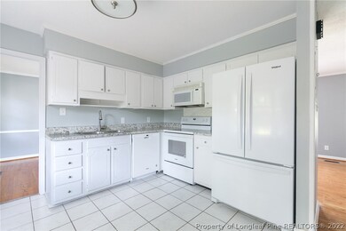 525 Lennox Dr, Fayetteville, NC 28303 - photo 7