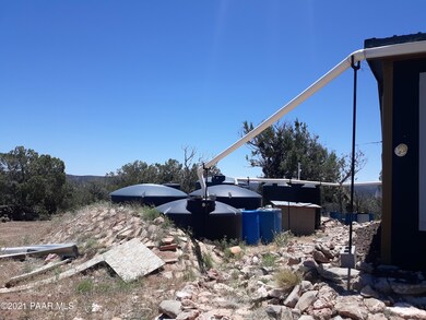 8055 W Roberts Rd, Ash Fork, AZ 86320 - photo 3