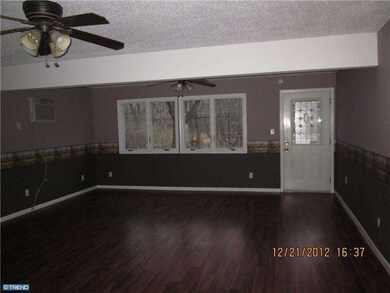 56 Yellowood Dr, Levittown, PA 19057 - photo 5