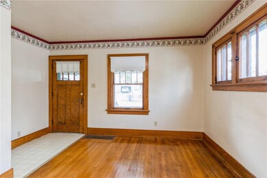 1630 Hinkley Ave NW, Cedar Rapids, IA 52405 - photo 3