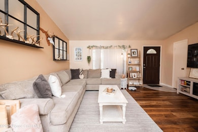 1615YorktownAve-21