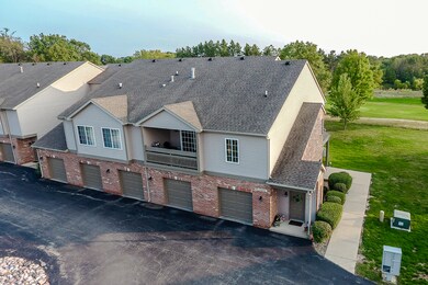 4527 N Tallgrass Ln unit 210, Peoria, IL 61615 - photo 3