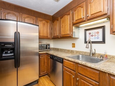 144 Quincy Shore Dr unit 140, Quincy, MA 02171 - photo 4