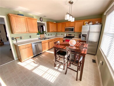 422 S Oak St, Freemansburg, PA 18017 - photo 6