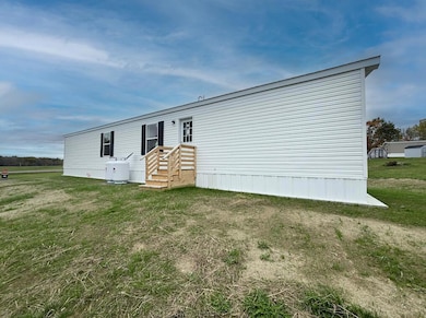 7 Spring Drive, Farmingdale