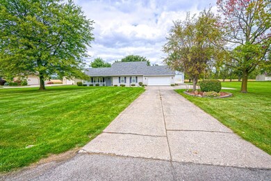 10129 Stellhorn Rd, Fort Wayne, IN 46815 - photo 2