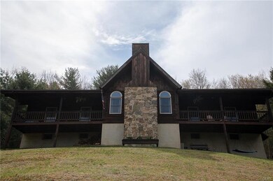 332 Mountain View Dr, Kunkletown, PA 18058 - photo 2