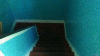 PRIVATE ENTRANCE TO 2ND FLOOR