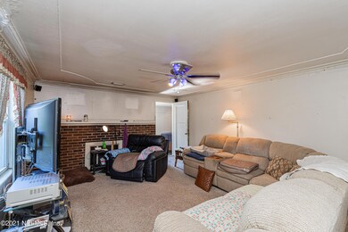 6 Family Room