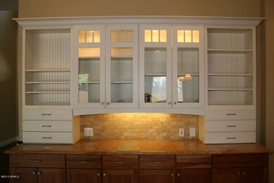Kitchen w/Built-in Hutch Area