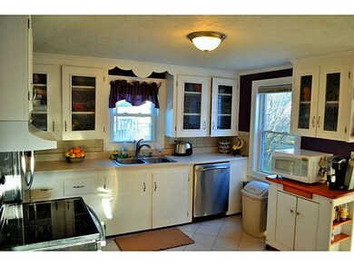 119 Chandler Ave, Cranston, RI 02910 - photo 4