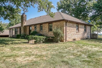 5904 Bell Rd, Shawnee, KS 66217 - photo 4