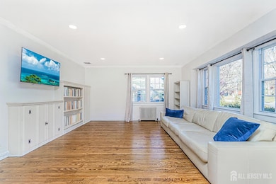 64 Pennington Rd, New Brunswick, NJ 08901 - photo 4