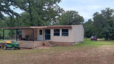 16724 Clear Pond Ln, Shawnee, OK 74801 - photo 3