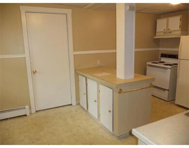 19 Mount Pleasant St unit B, Webster, MA 01570 - photo 5