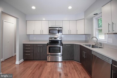 1805 Cranberry Ln, Reston, VA 20191 - photo 6