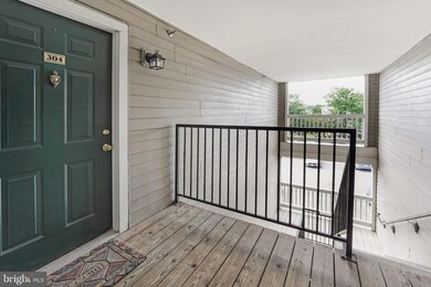 14184 Cuddy Loop unit 304, Woodbridge, VA 22193 - photo 2