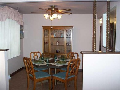 829 Castlebar Dr, North Tonawanda, NY 14120 - photo 5