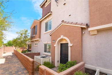 9908 Sable Point St, Las Vegas, NV 89178 - photo 3