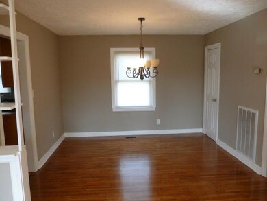 601 Iris Dr, Manchester, TN 37355 - photo 5