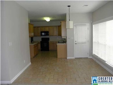 Spacious Eat In Area