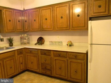 13109 Chalfont Ave, Fort Washington, MD 20744 - photo 5