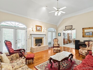 HUGE FAMILY ROOM W/GAS LOG FIREPLACE & BEAUTIFUL W