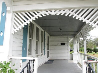 FRONT COVERED PORCH