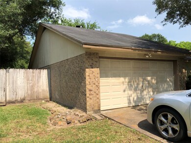 3825 Westglen Dr, Alvin, TX 77511 - photo 4
