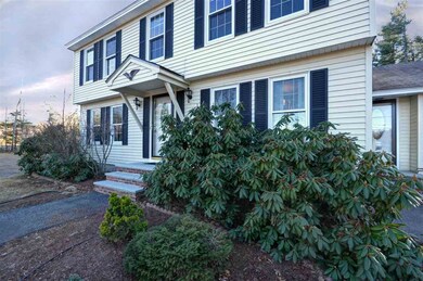 97 Gilcreast Rd, Londonderry, NH 03053 - photo 3