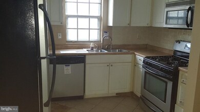 11902 Tarragon Rd unit 11902, Reisterstown, MD 21136 - photo 2