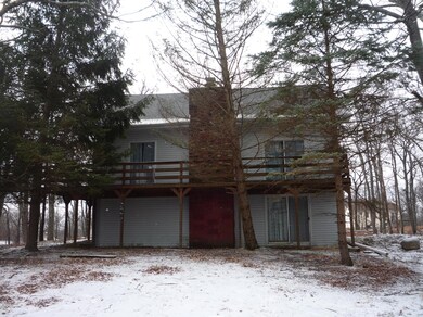 348 Mockingbird Ct, Pocono Mountain Lake Estates, PA 18324 - photo 2