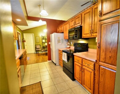 942 Buds Ct, Franklin, IN 46131 - photo 4