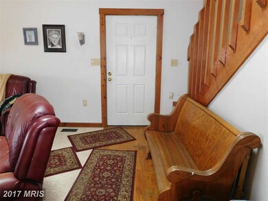 1204 N Timber Ridge Rd, Cross Junction, VA 22625 - photo 4