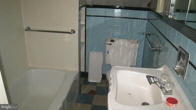 454 S 2nd St, Chambersburg, PA 17201 - photo 3