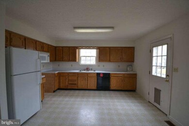 109 Charlton Rd, Winchester, VA 22602 - photo 6