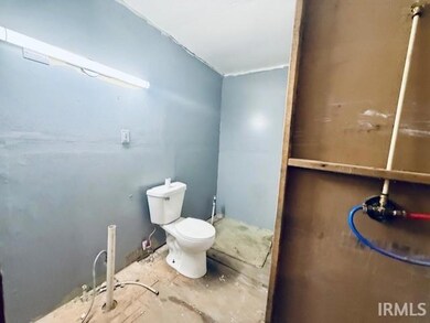 205 W Scott St, Wolcott, IN 47995 - photo 6