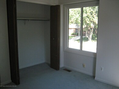 1423 Bedroom