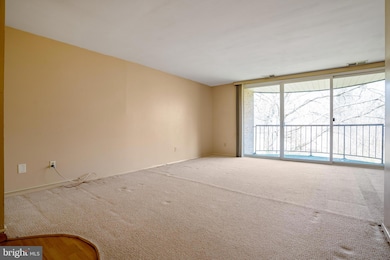3308 Huntley Square Dr unit A, Temple Hills, MD 20748 - photo 3