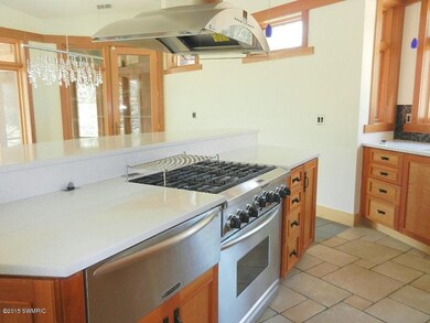 Kitchen 3.jpg