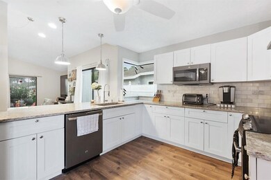 008-6842TouchstoneCir-WestPalmBeach-FL-s