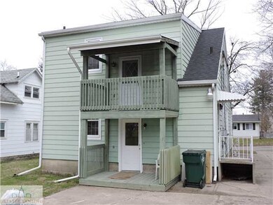 1127 Alsdorf St, Lansing, MI 48910 - photo 4