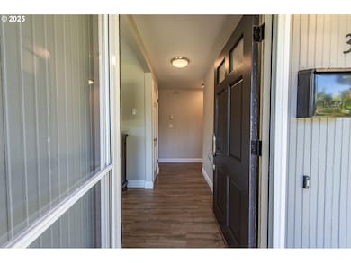 3005 Country Ln, Eugene, OR 97401 - photo 7