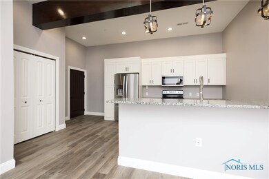 410 S Main St, Findlay, OH 45840 - photo 2