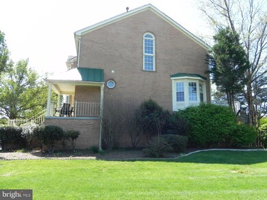 14115 Winding Ridge Ln, Centreville, VA 20121 - photo 3