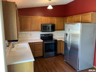 23 Highland Ct, Davenport, IA 52803 - photo 3