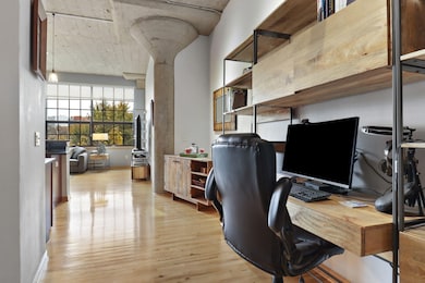 7-web-or-mls-311 E Erie St Unit 224, Mil